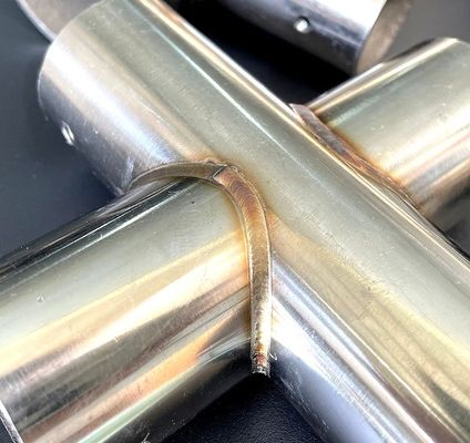 RAYCUS Macchina di saldatura laser a fibra portatile per tubi in lamiera di alluminio in acciaio inox