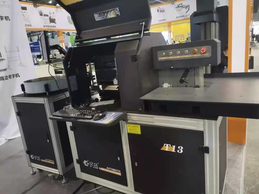 Ejon T13 CNC Sign Bender La soluzione definitiva per la produzione automatica di lettere in scatola 3D
