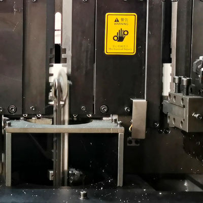 Migliora il tuo processo di realizzazione di cartelloni con la macchina di taglio per profili multifunzione EJON ET20