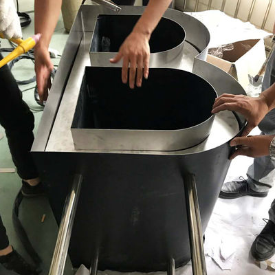 Macchina di piegatura di piastre di alluminio per la piegatura di cartelloni 3D Ejon W4