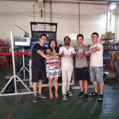 4 Servo Axis Control LED segni macchina di produzione per il profilo di alluminio nel mercato del Medio Oriente