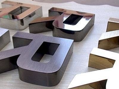 ± 0,1 mm di precisione CNC automatico 3D macchina di piegatura di lettere canale per segno pubblicitario
