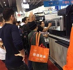 S13 Macchina di piegatura di cartelloni acrilici a LED Materia prima Foglio / piastra laminata