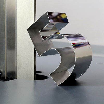 Ejon Y20L La soluzione avanzata di automazione per la piegatura di lettere metalliche nella pubblicità