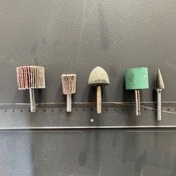 130 kg di peso 3D in acciaio inossidabile Lettere lucidante macchina con 2 kW di potenza del motore